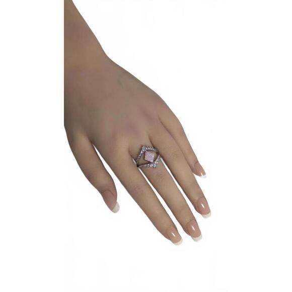 Stylish Vintage Opal Ring with Crystal Accents Size 7 - Picture 5 of 9